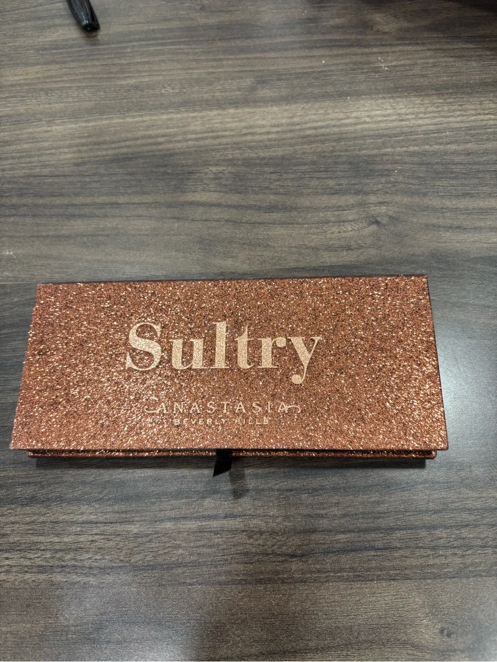 Anastasia Beverly Hills “Sultry” 14 pan stunning eyeshadow palette NWOB $25